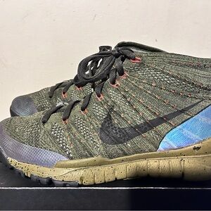 2015 Mens Nike Flyknit Trainer Chukka Sequoia Hologram Used Size 8.5 Rare